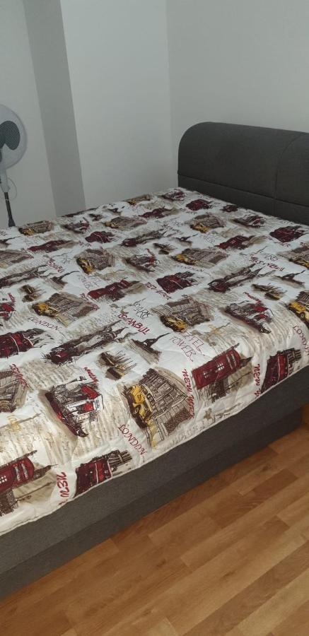 Ferienwohnung Schloessel 26/23 * Wien